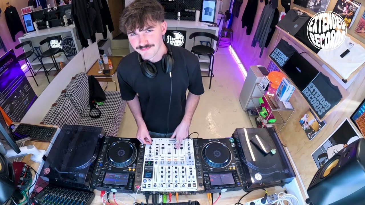 Jullen / EXTENDED RADIO *UKG+UK house*