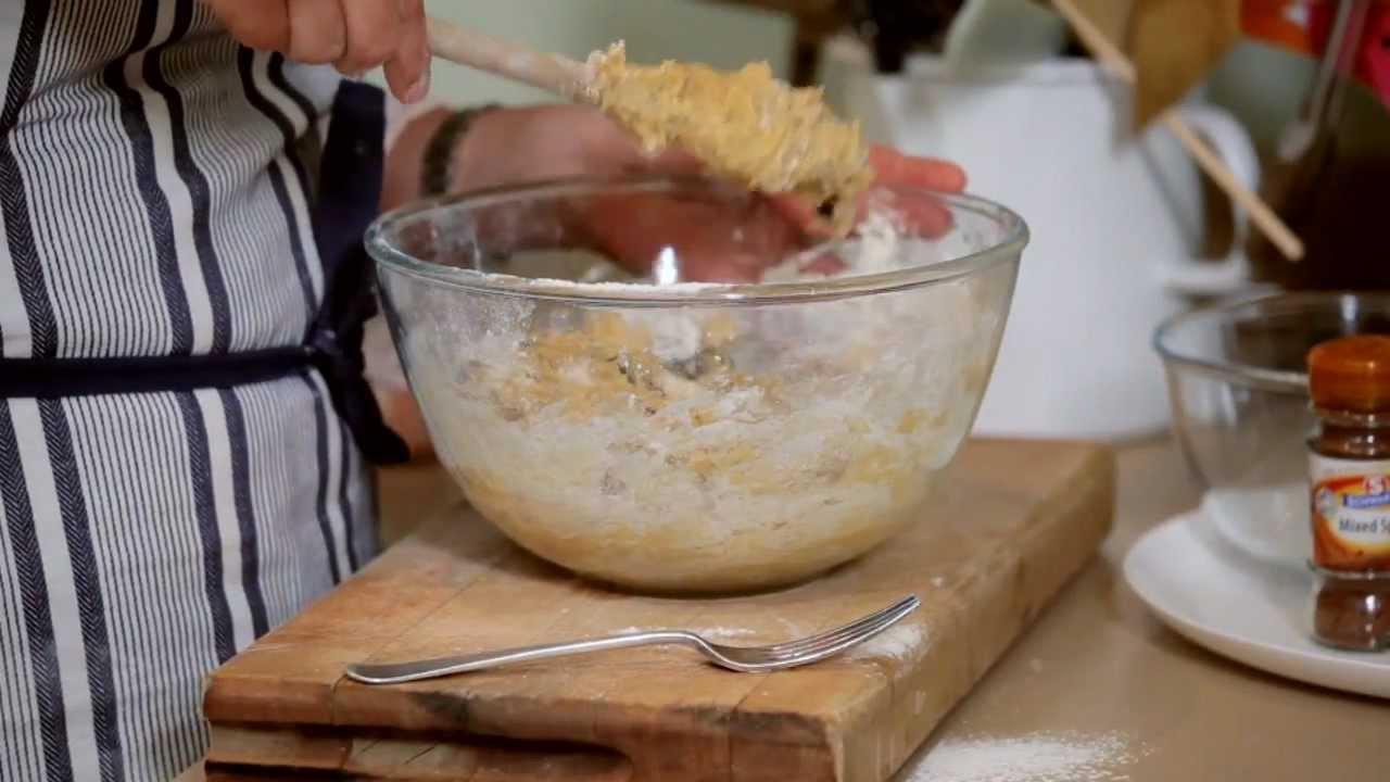Festive Favourites | Italian Biscotti | Schwartz Cooking Club - YouTube