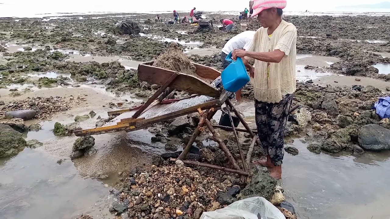 GOLD MINERS of Bgy. Gumaus and Bgy. Pulang Daga in Paracale, Camarines Norte