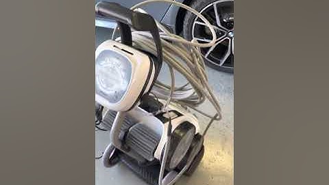 2021 Polaris VRX IQ+ - F9650IQ 4-Wheel Drive Robotic Pool Cleaner with Caddy Unboxing Part 7