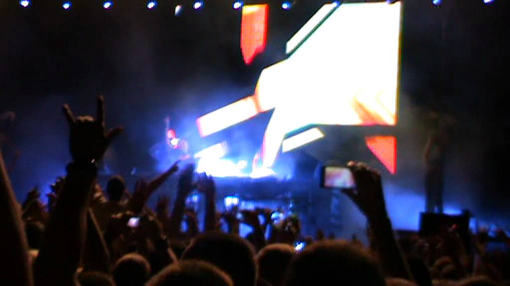 Fedde Le Grand b2b Mark Knight b2b Martin Ten Velden playing You've Got The Love