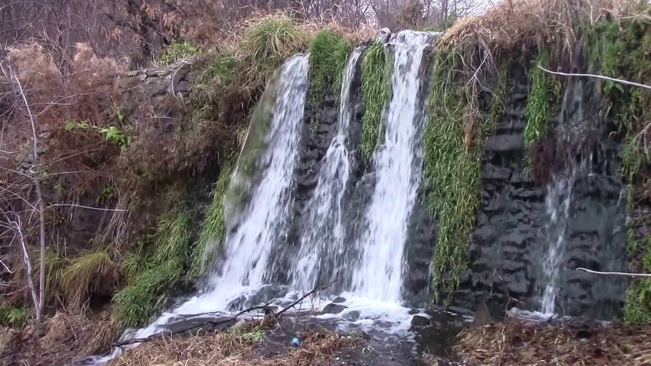 Шум далекого водопада. Водопад Пятовский ставок Горловка. Журчание водопада. Шум водопада. Водопад звук воды.