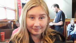Red Robin Gourmet Burgers and Brew Restaurant in Independence, Missouri