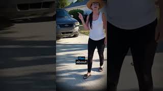 Neighbor Finds Elderly Man Outside Alone