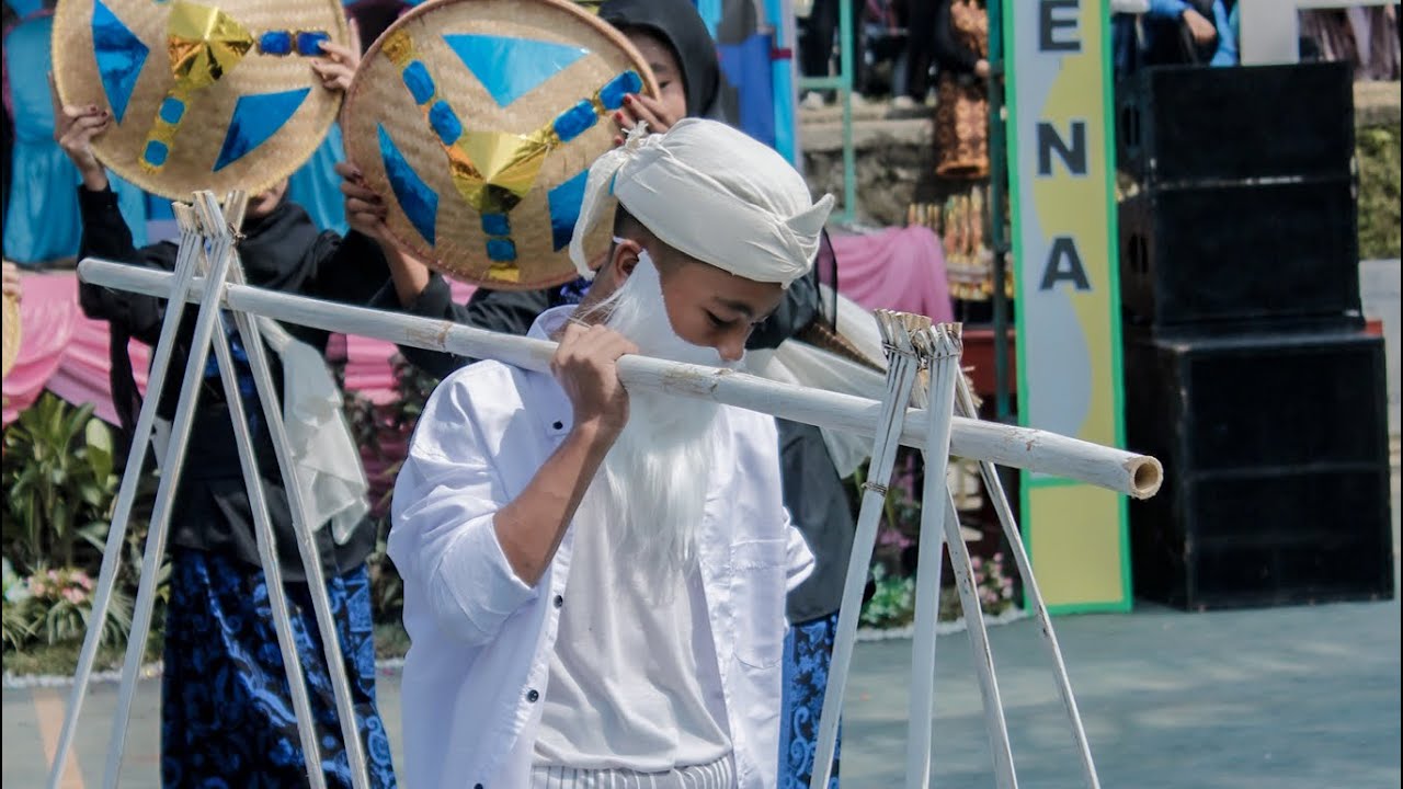 Amazing!!! Tari Baduy oleh UKS MTs Al Miftahuddin