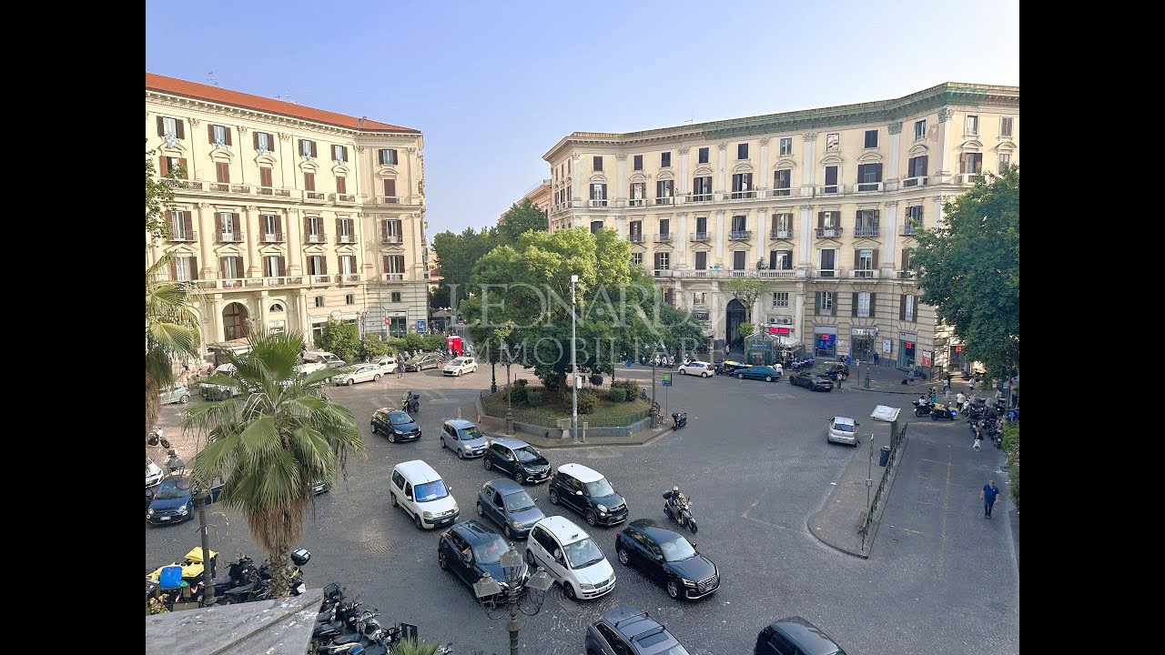 Piazza Vanvitelli ampia quadratura