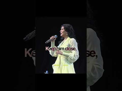 Jo Log Life Mein aache naa lage, Keep him close! 🔥💯 - Sushmita sen ✨️