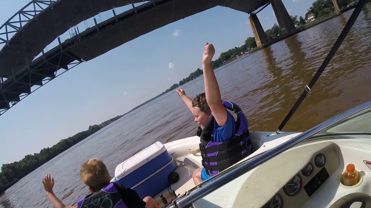 Boating the Delaware river