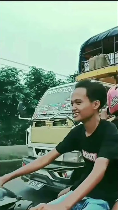 viral ll story wa truk tabung bayi laka di jalan tol menuju Jakarta ll story wa 30 detik