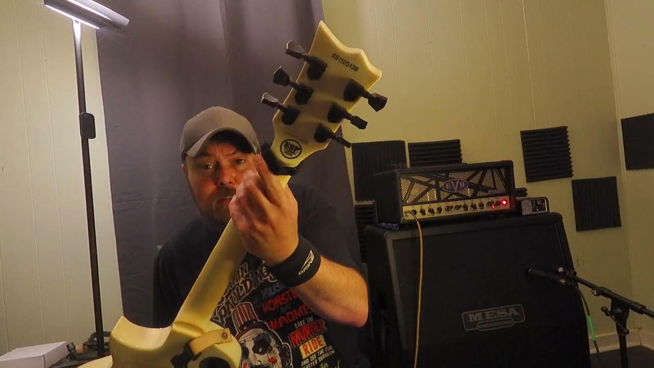 Gruv Gear FretWraps and how to get rid of unwanted string noise!