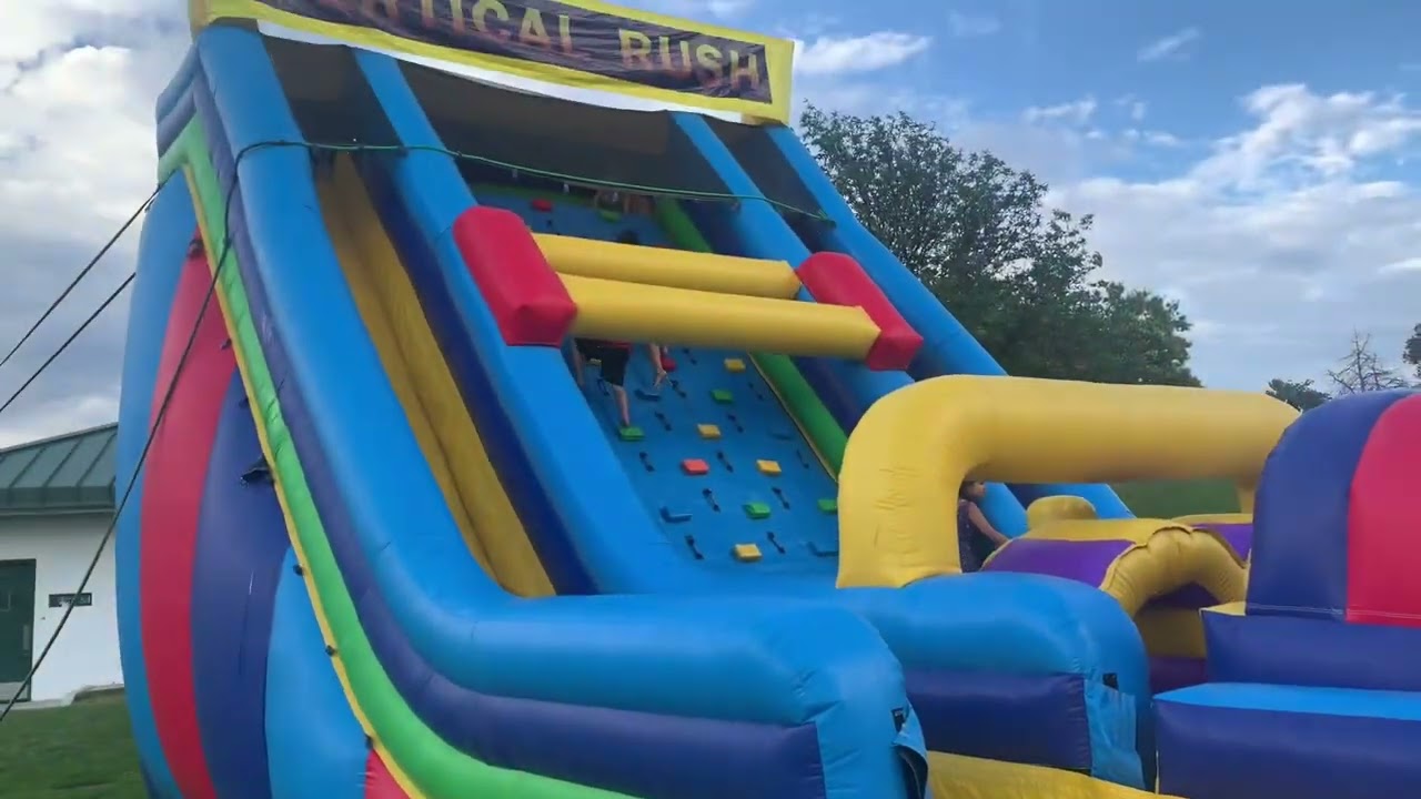 Commercial Grade 30 Foot Rush Obstacle Course Bounce House Inflatable Review