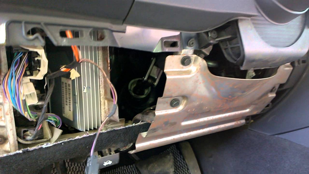 Chrysler 300C скрип в руле и рулевой колонке - YouTube