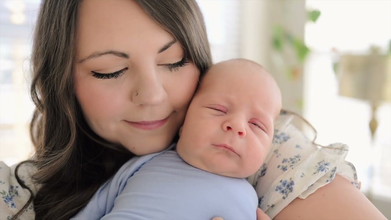 Newborn Video - Posing Inspiration for Newborn Photos