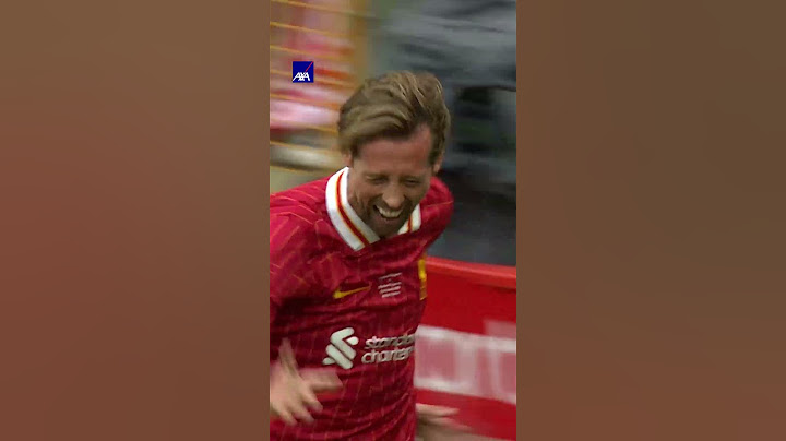 Peter Crouch - Great header, better celebration 🤖