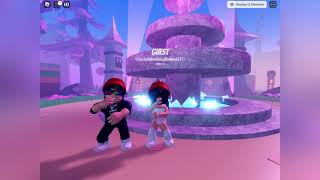 Shawty had them apple bottom jeans😏