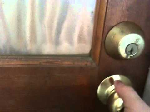 DIY RFID Door Lock, Opening the door from outside. @Conno9220