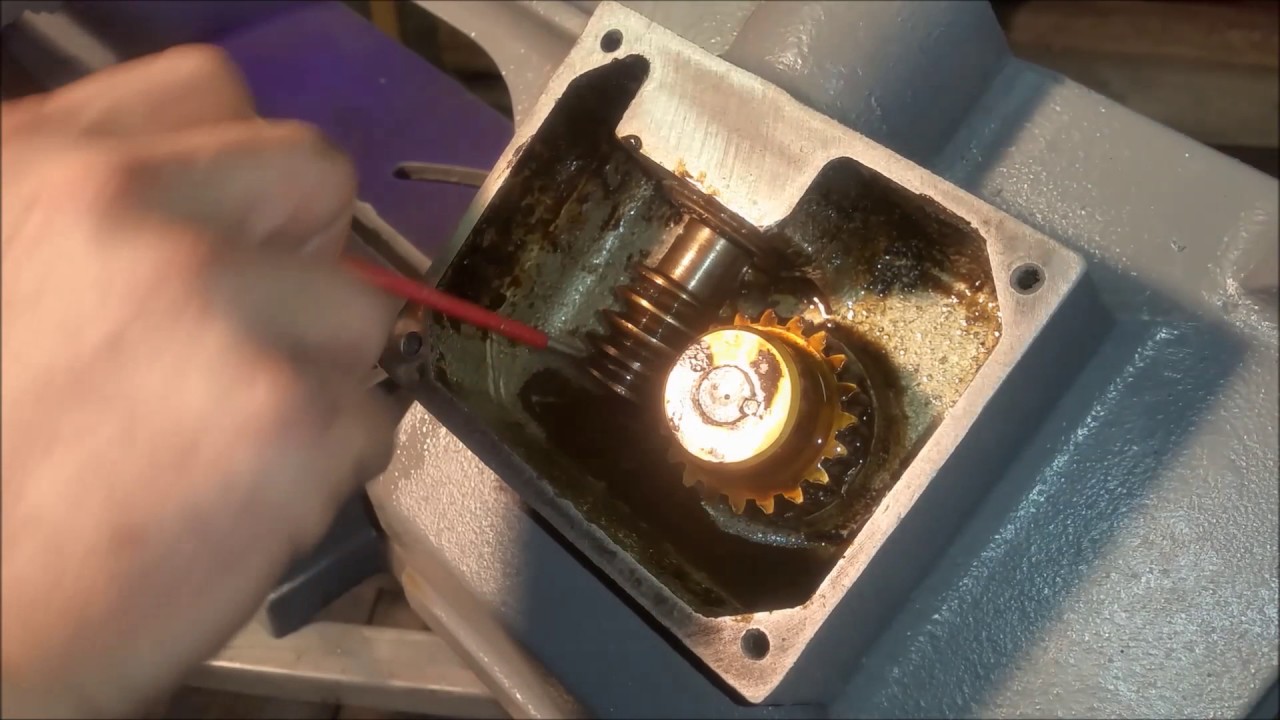 Ridgid 4x6 bandsaw refurbishing part 9, Cleaning the gear box donas