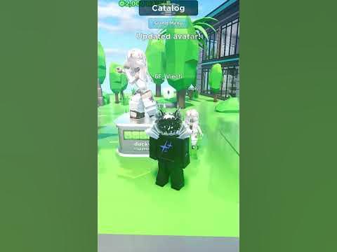 😳 She doesn’t donate ROBUX to POOR people.. #shorts #roblox - YouTube