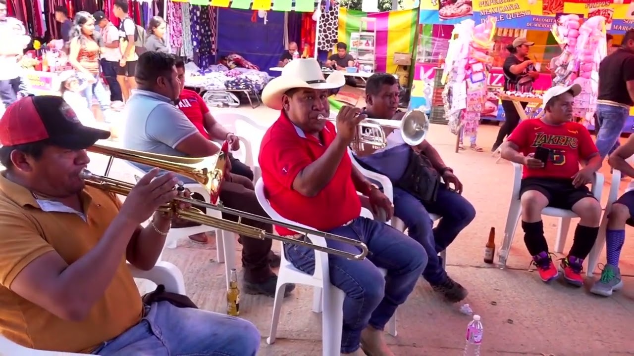 EL MAESTRO ZOTICO GALINDO Y SU BANDA Z DE LLANO PANTANOSO GUERRERO. A BAILAR CON BANDA DE VIENTO.