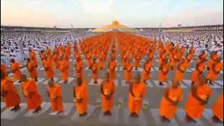 Tyag Murti Tu Shant Chitt Tu Yogrup Sansari