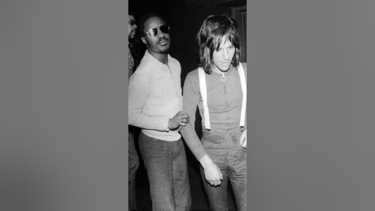 Superstition Was A Collaboration Between Stevie Wonder & Jeff Beck Superstition Was A Collaboration Between Stevie Wonder & Jeff Beck
