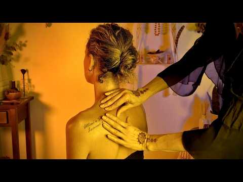 ASMR su Persona Reale MASSAGGIO Rilassante Collo, Spalle e Schiena ...