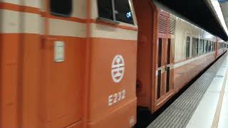 510次莒光號 板橋站開車 (本務E232)