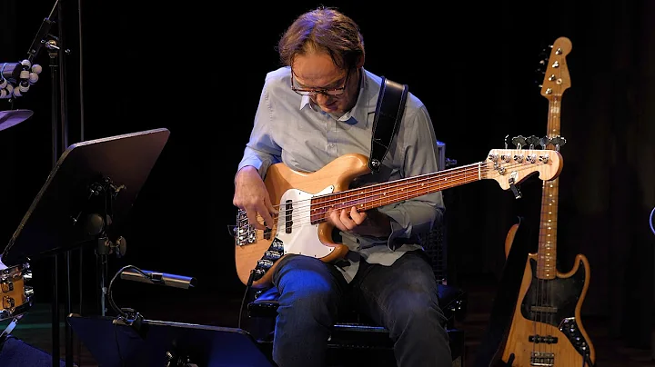 Fretless Bass Solo by Patrick Scales