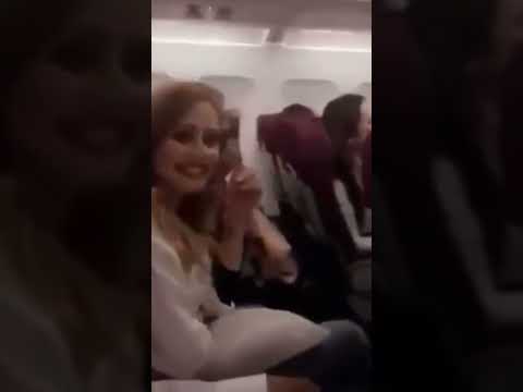 سعودي موت الاجنبيات ضحك في الطيارا 