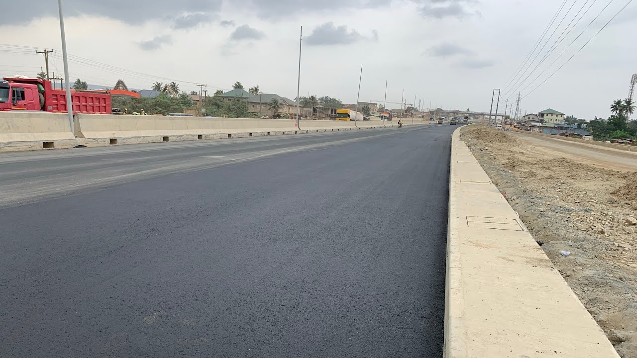 “From Dust to Durable: Medie–Kuntunse Road Transformed with Asphalt”OFANKOR NSAWAM ROAD PROJECT LIVE