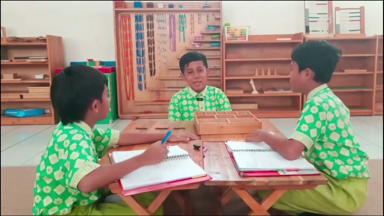 Penampilan Mini Drama kelas 4 SD Awliya,  'Math? No Problem!'