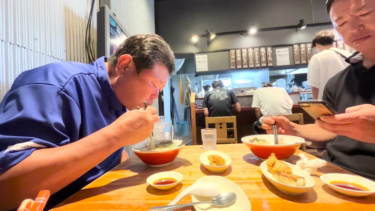 ビール、餃子、炒飯、唐揚げ、ネギチャーシューら〜めん