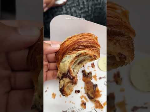 6 MUST HAVE DESSERTS WHEN IN AMSTERDAM shorts