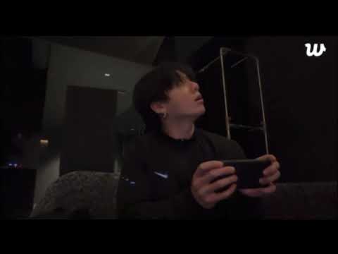 Jungkook a little NEW tour of his House!