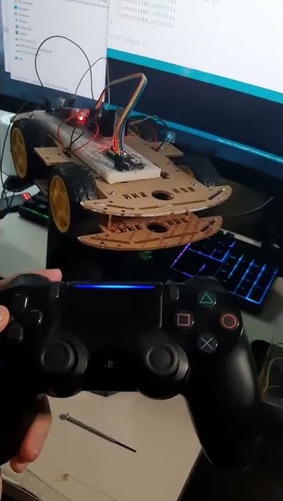 USANDO CONTROL de PS4 para controlar un ROBOT hecho con Arduino #shorts - YouTube