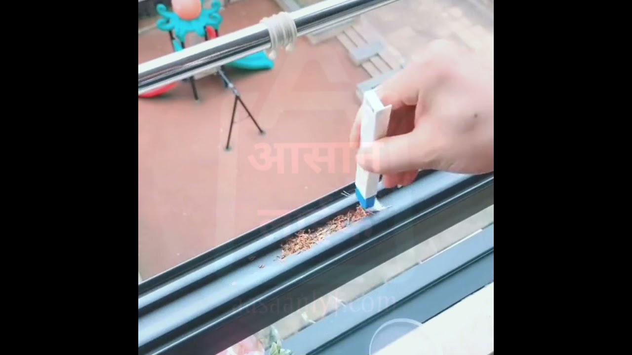  2 In 1 Multi-Function Plastic Window Slot Keyboard Wardrobe Dust Removal Cleaning Brush