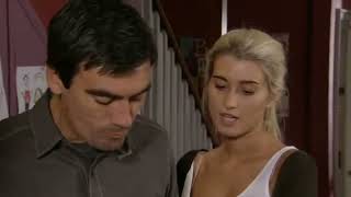 Debbie Dingle Scenes - 30th November 2012