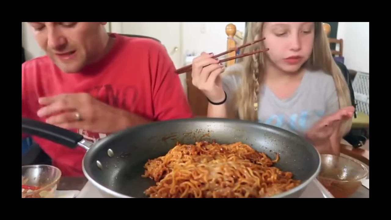 SPICY NOODLES MUKBANG -THE CANDOOS 