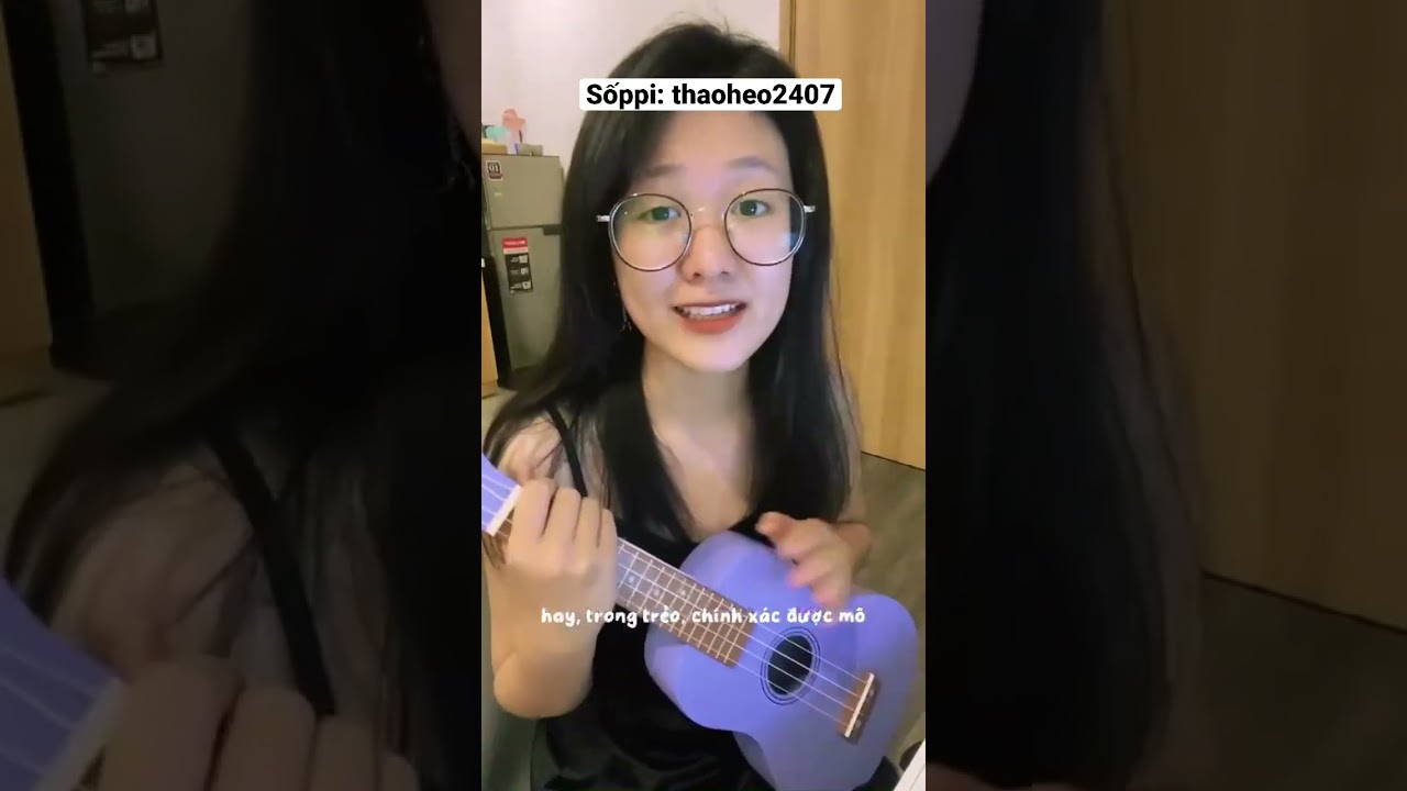 Unboxing đ&agrave;n ukulele si&ecirc;u cute