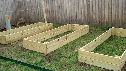 building raised vegetable garden beds plans