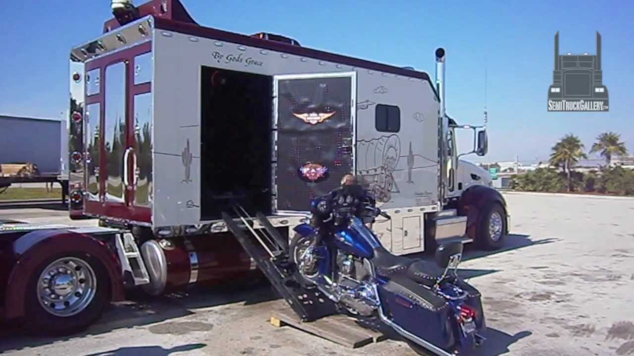 custom 18 wheeler