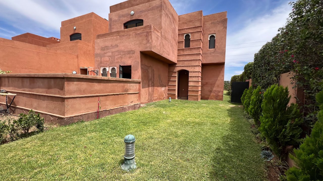 😍المعنى الحقيقي ديال الهوتة 😱 فيلا في مراكش النخيل مساحة 588 متر ثمن 250 مليون 👌