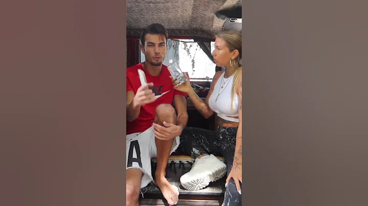 INFLUENCER RICKY SCHWARZ ber SEINEN SOCIAL MEDIA B...