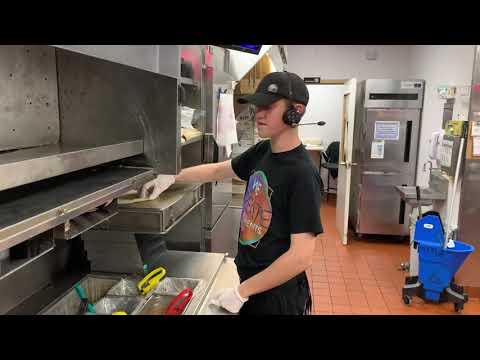 Video: Kaj je v Taco Bell Triple Layer Nachos?