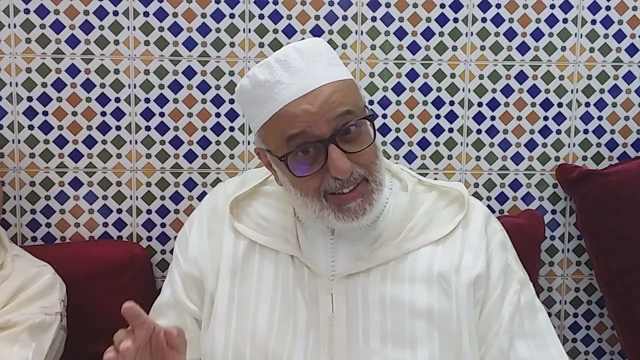 كيف نتعامل مع قول الشيخ التجاني ان الشريف اي من آل البيت النبوي لا تحل له الزكاة؟