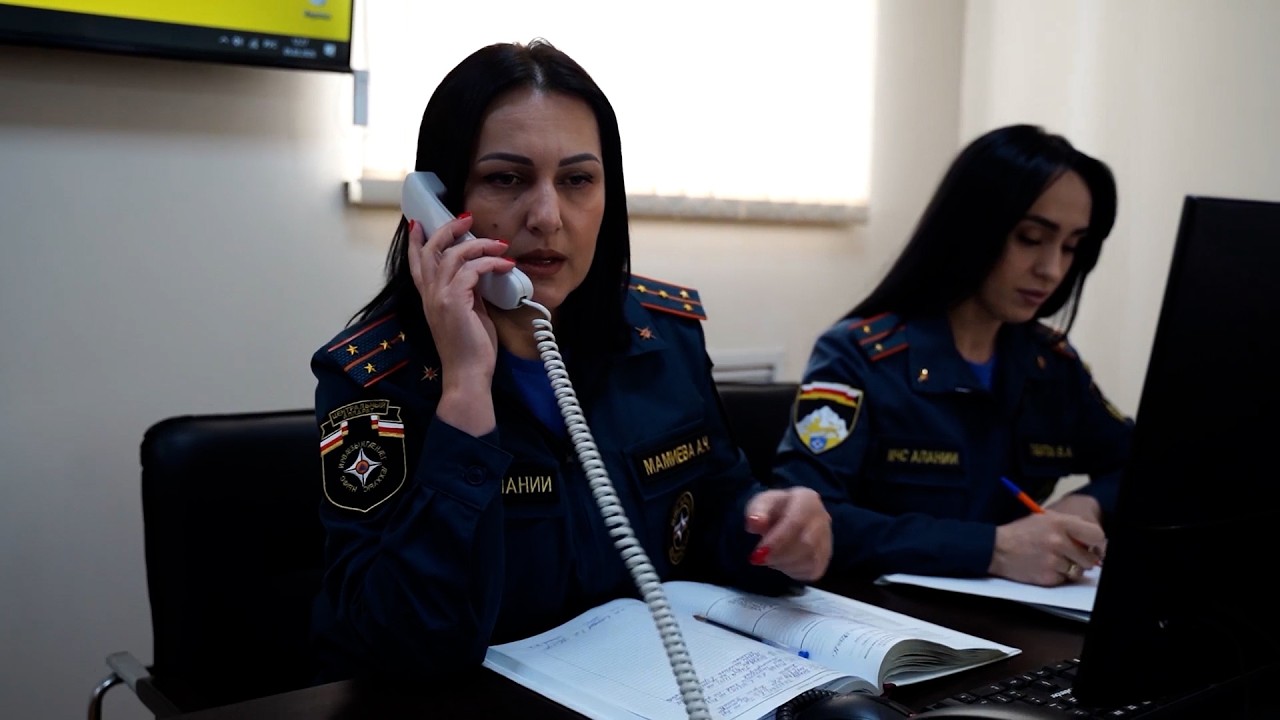 Сӕ бӕрӕгбонмӕ ӕнӕкӕсгӕйӕ сты сӕ куысты уӕлхъус