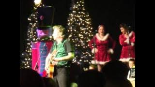 Brian Setzer Ochestra Stray cat Strut/Mr. Grinch 12-17-2011