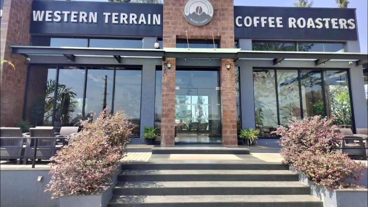 Food Tastes Better When You Eat With Ur Family#tibetanvlogger#vlog#family#cafe#like#share#subscribe 