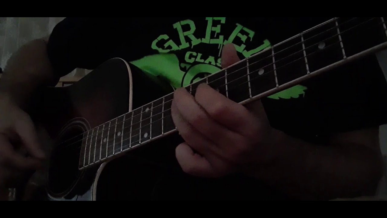 Metallica - Cunning Stunts , Jason plays his bass solo part after song Fuel , playing along