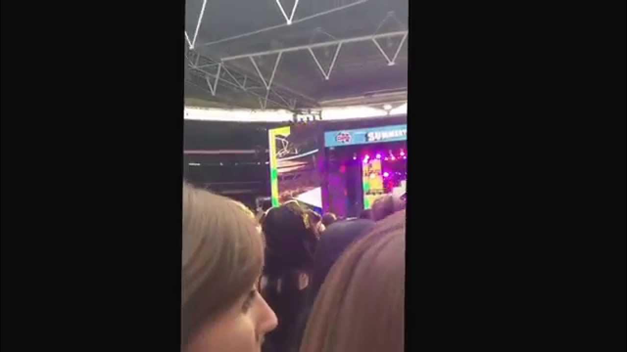 Carly Rae Jepson - Call Me Maybe, Capital FM Summertime Ball 6/6/15 Carly Rae Jepson - Call Me Maybe, Capital FM Summertime Ball 6/6/15
